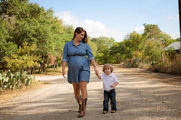 代理孕母价格高低的影响因素