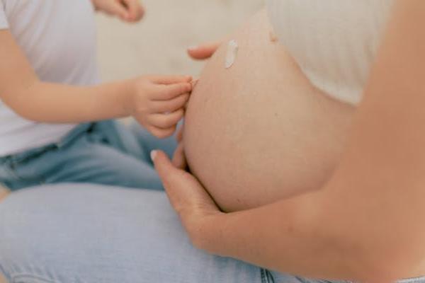 如何选择代孕中介