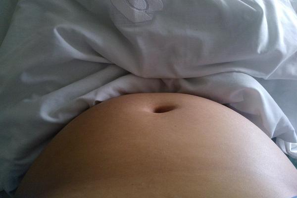 如何判断代孕合同公证是否有效